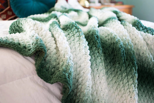 Chunky Evergreen Throw – Crochet Pattern + Video Tutorial (PDF)
